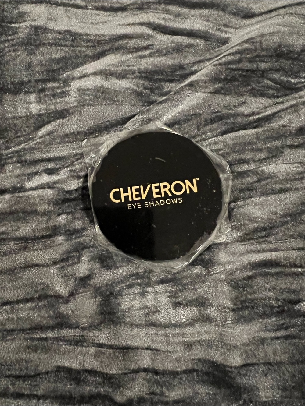 Cheveron Eye Shadows Compact - By Belle Beauty